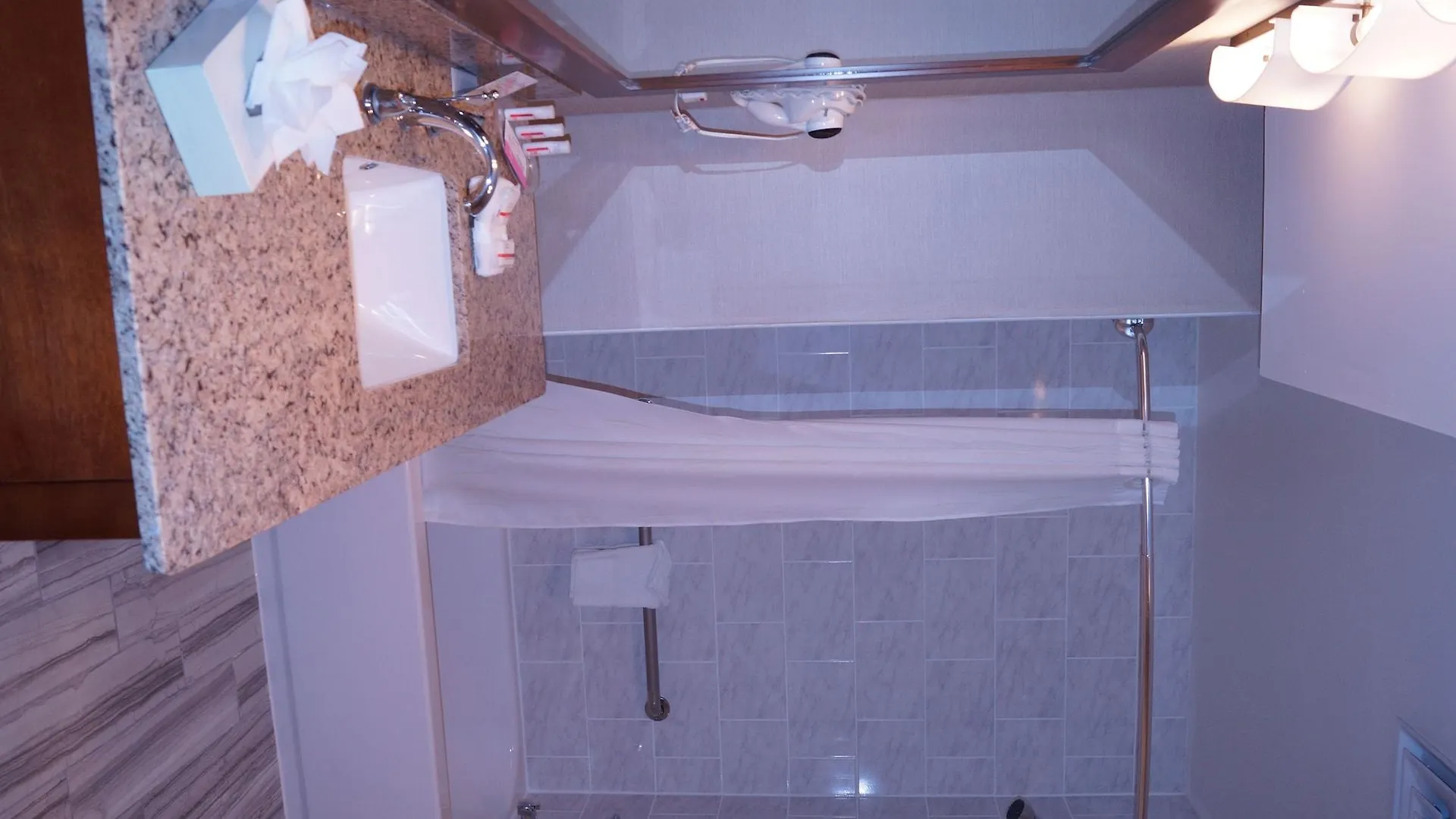 Hotel Ramada By Wyndham Denver International Airport