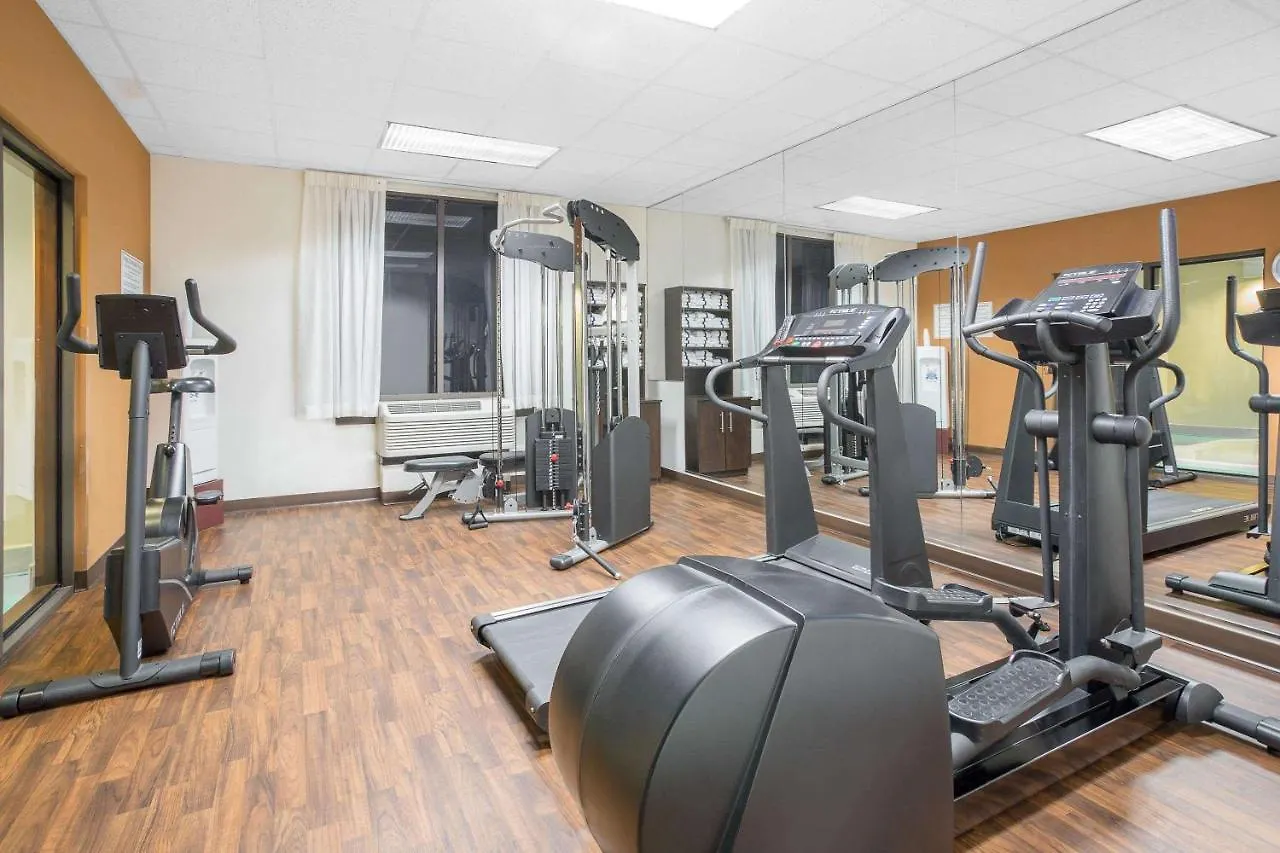 *** Hotel Ramada By Wyndham Denver International Airport United States