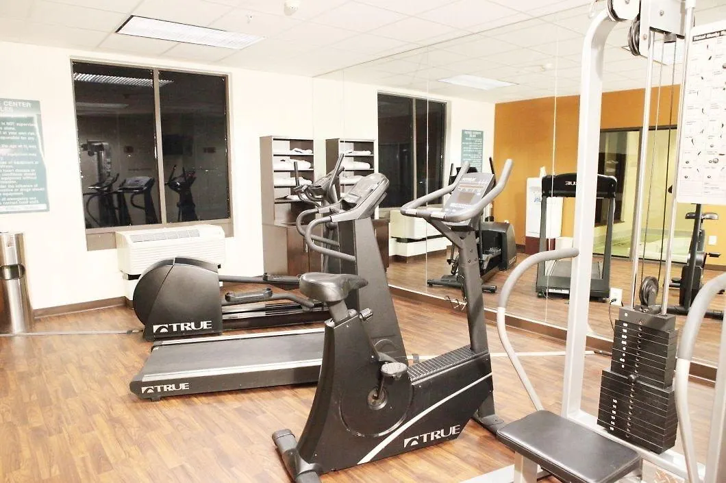Ramada By Wyndham Denver International Airport Hotel